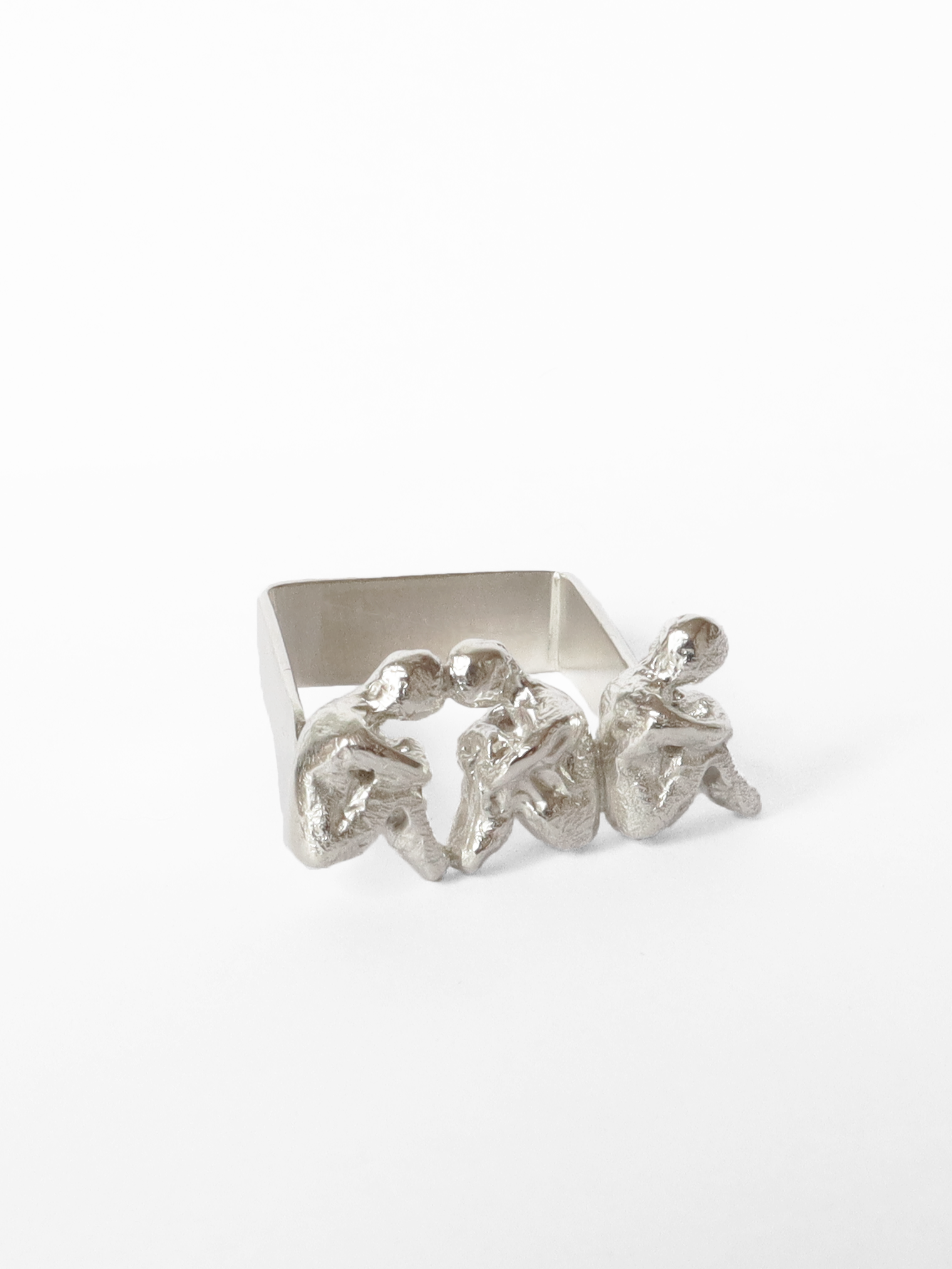 Anillo 3 Muñequitos