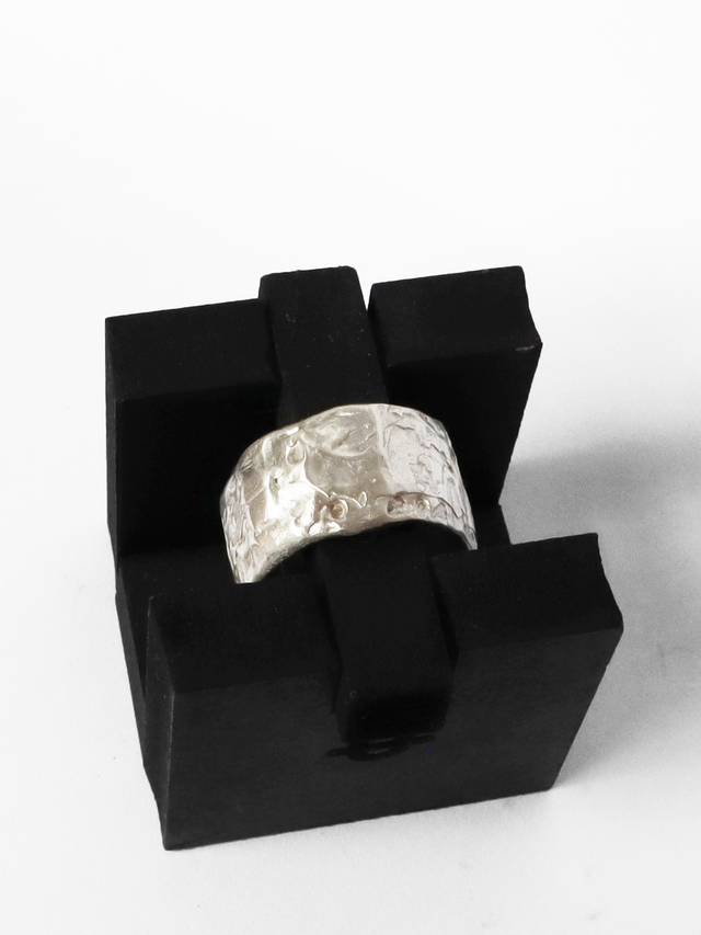 Anillo Textura plano